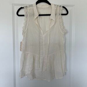 Love on a Hanger Boho Ivory Lace Trim Sleeveless Top – Tie Neck, Size M